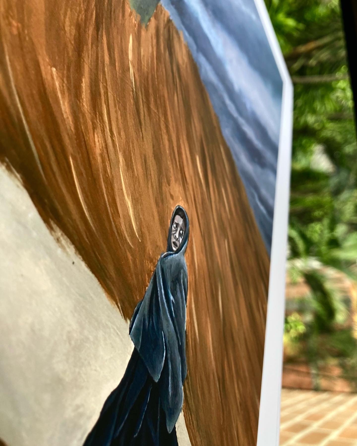 (A) Print “Ahí viene la ausencia”